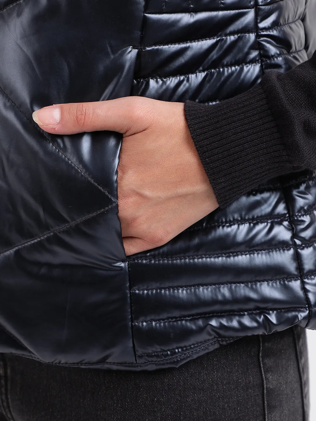 Iconic Women Solid Sleeveless Stand Collar Jacket