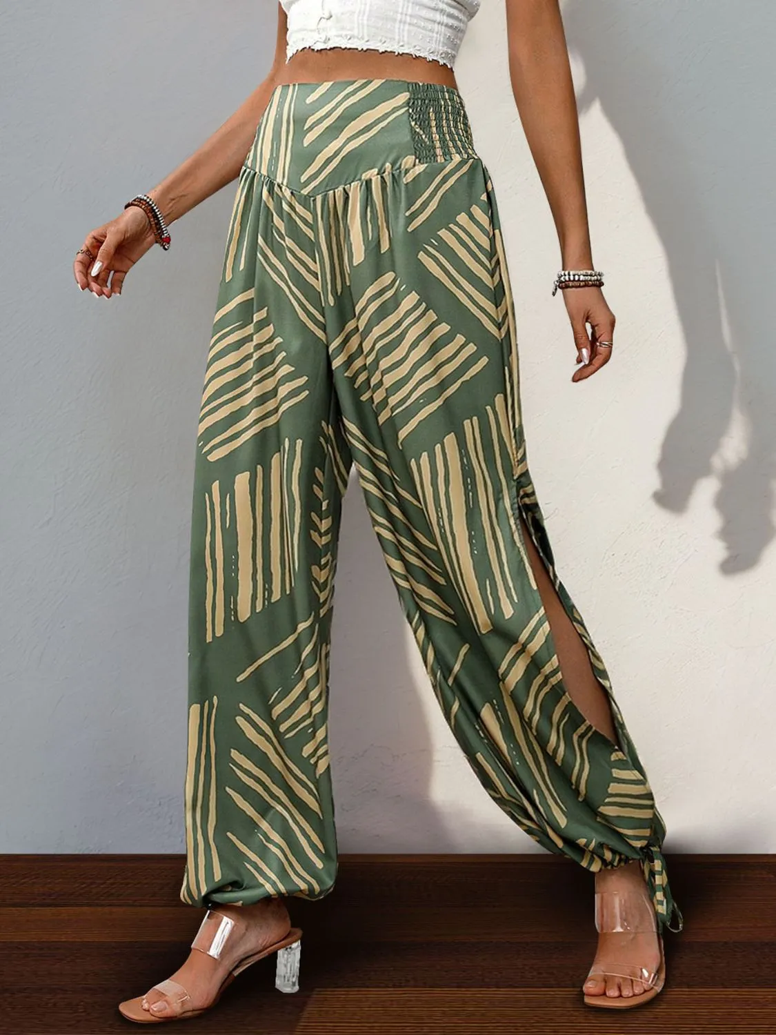 "Resort in Time"Printed High Waist Pants